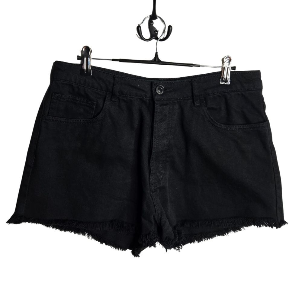 Forever 21 Black High Rise Denim Shorts Size 30 Frayed Hem Button Fly Distressed